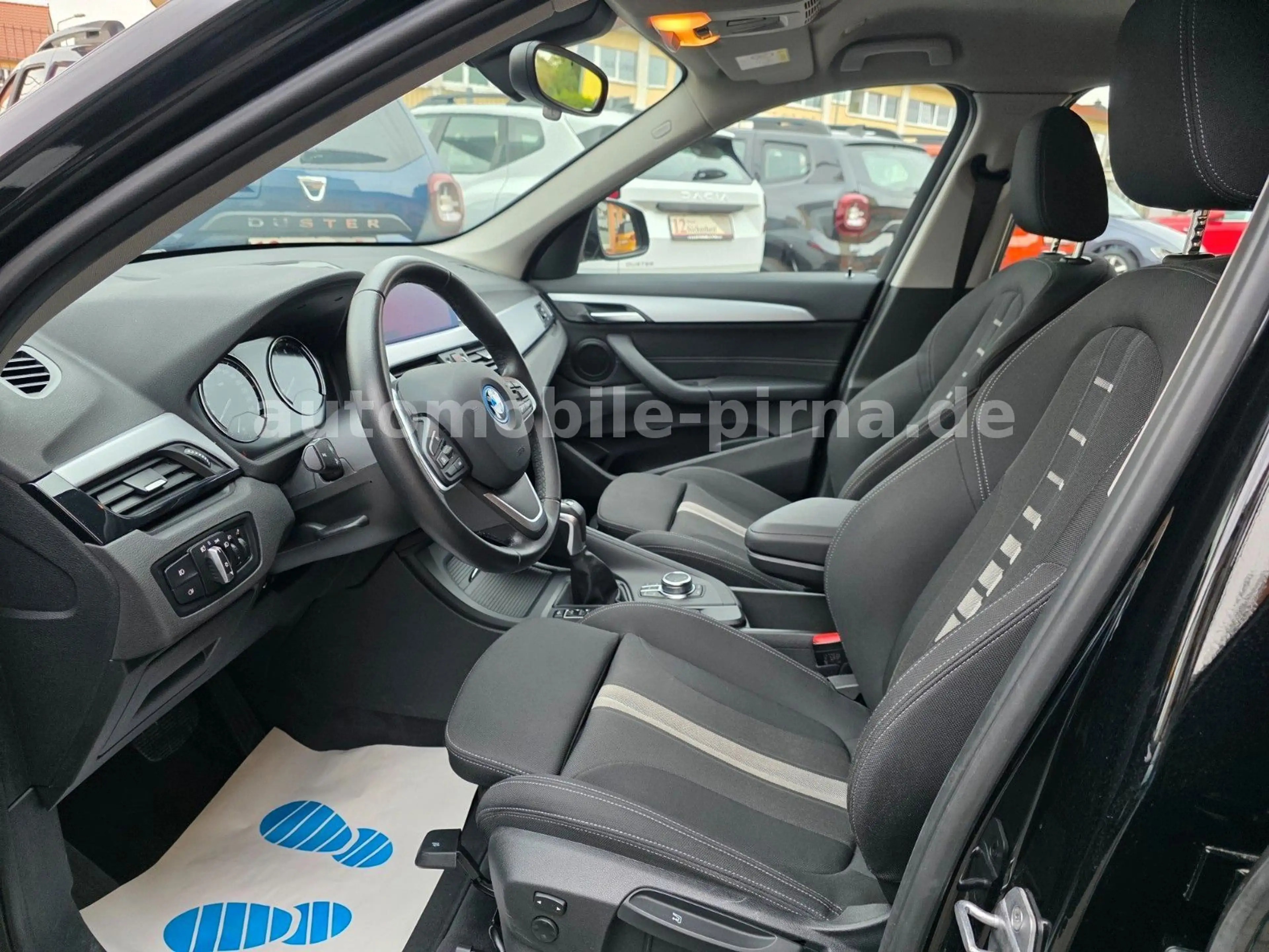 BMW X1 xDrive 25e Hybrid 4x4 Advant.+NAV/LED/CAM/AHK — photo 12