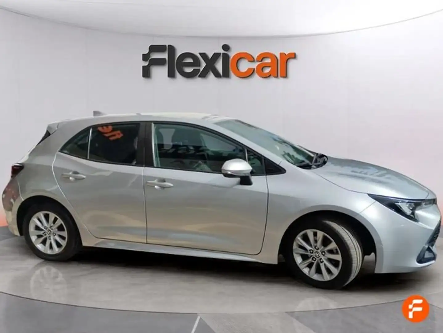 Toyota Corolla 140H Active Plus Grau - 2