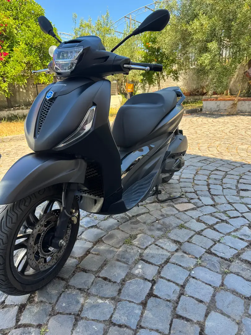 Piaggio Beverly 300 Deep black Negru - 2