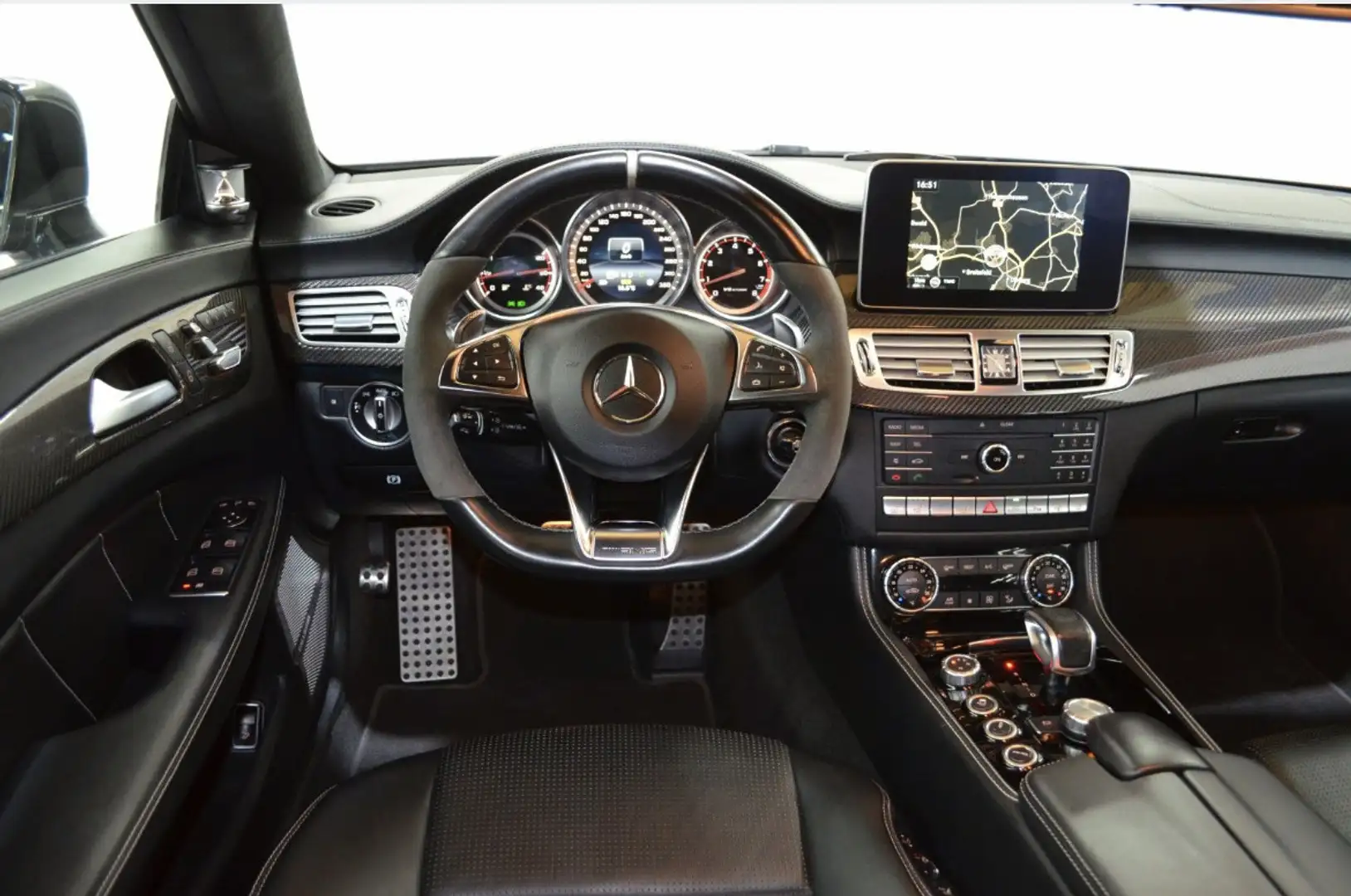 Mercedes-Benz CLS 63 AMG Shooting Brake S 4Matic SPEEDSH MCT - 2
