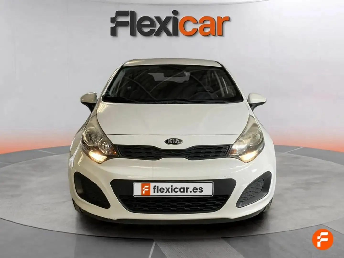 Kia Rio 1.2 CVVT 85cv Concept Amarillo - 2