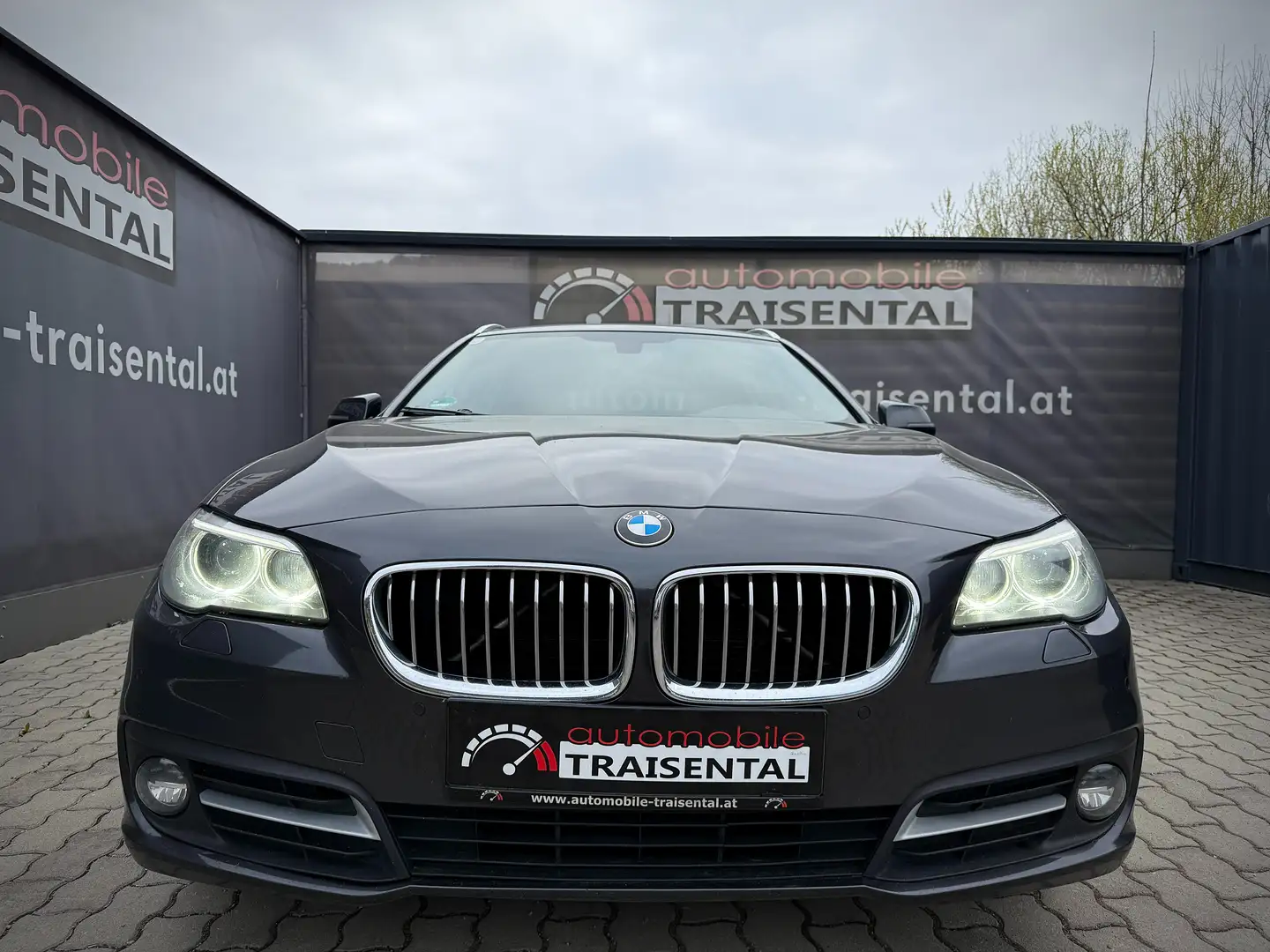 BMW 520 d xDrive Aut./Xenon/Navi/ Grau - 2