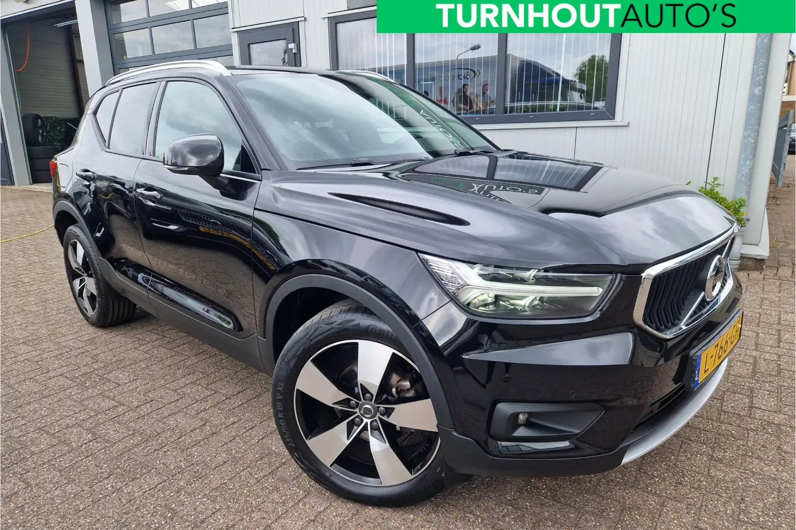 Volvo XC40 1.5 T3 Business Pro Cam | Climate Pack Zwart - 1