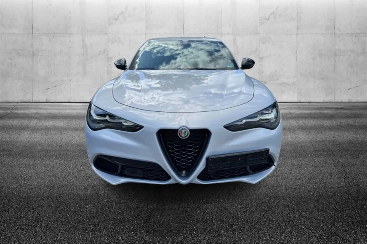 Alfa Romeo Stelvio 2024