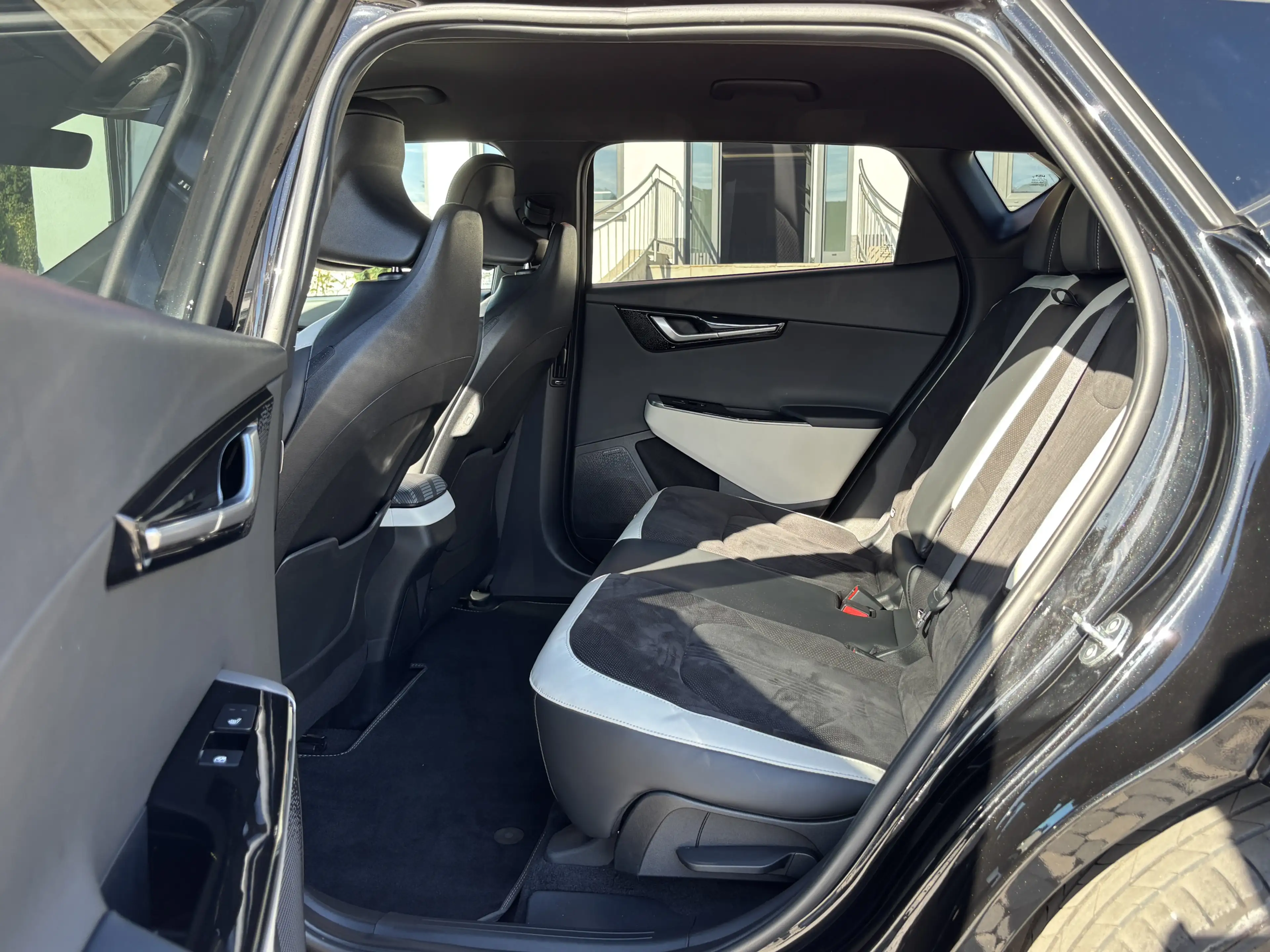 Kia EV6 GT-Line 4WD LED MERIDIAN HUD MEMO 360° 77KWh — photo 12