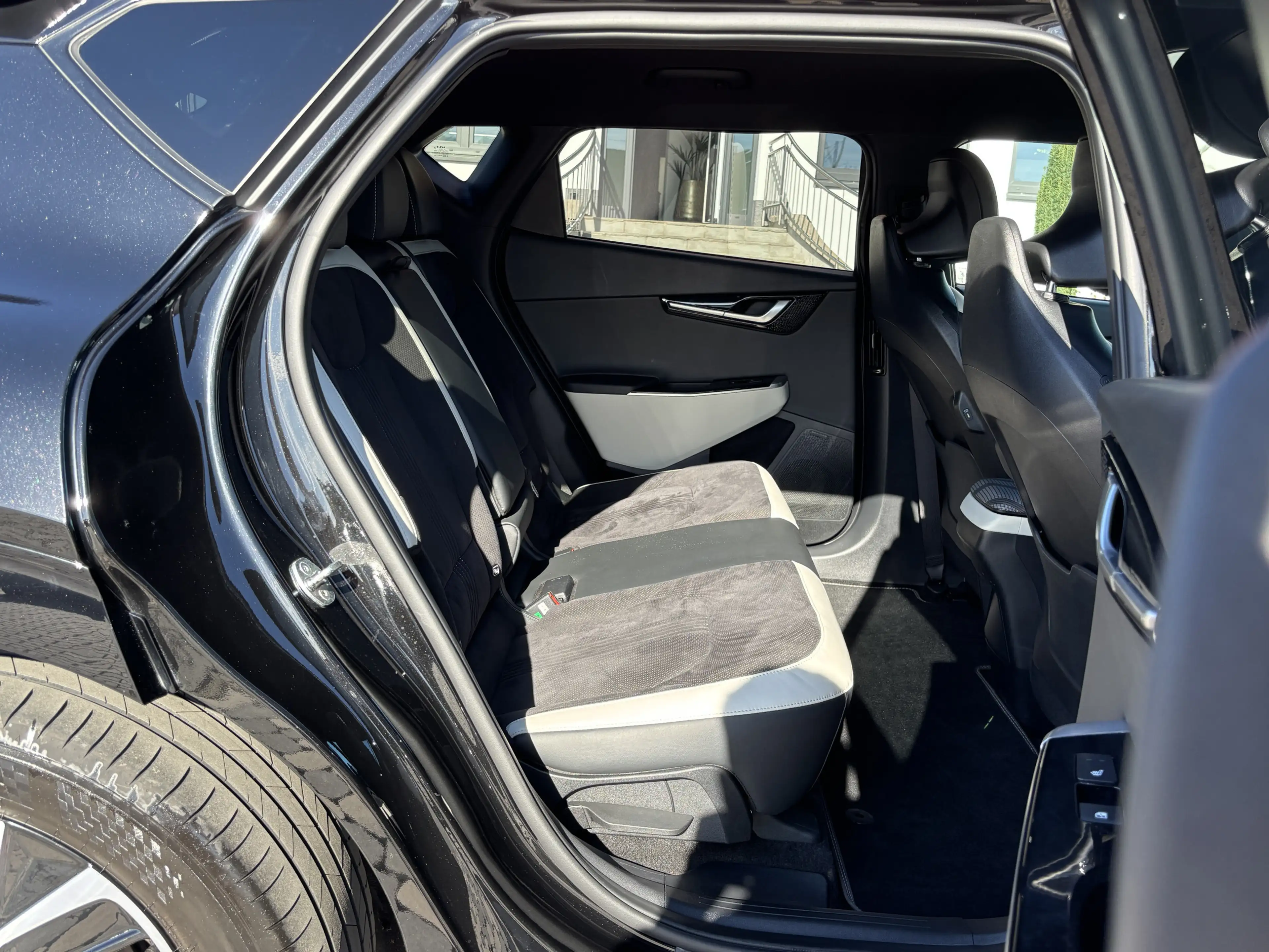 Kia EV6 GT-Line 4WD LED MERIDIAN HUD MEMO 360° 77KWh — photo 11