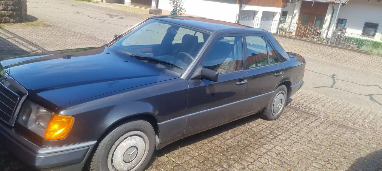 Mercedes-Benz 230 W124 230E, foto 3