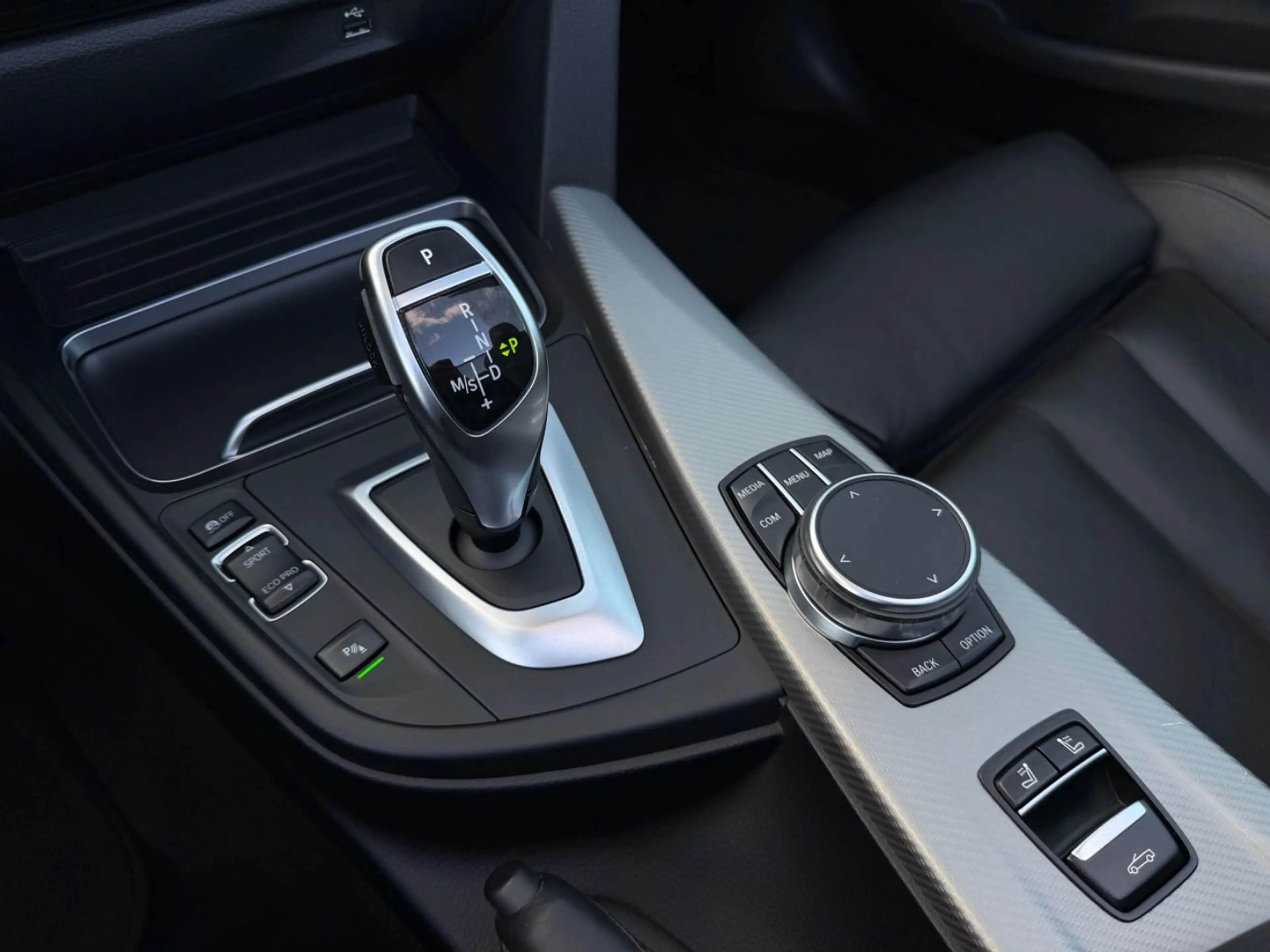 BMW 420 i M Sport Cabrio *Leder*Head-up*Kamera*LED* — photo 35