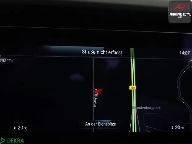 Mercedes-Benz 450 view 14