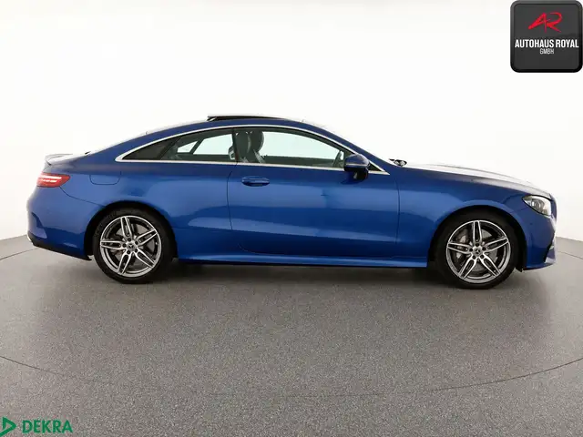 Mercedes-Benz 450 view 6