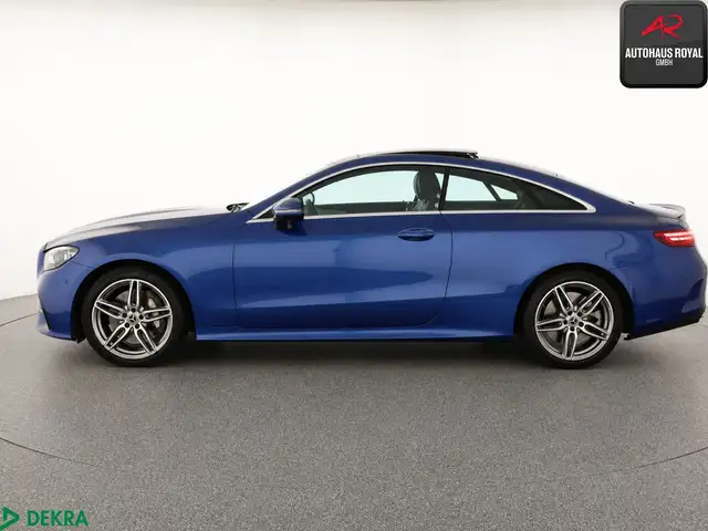 Mercedes-Benz 450 view 2