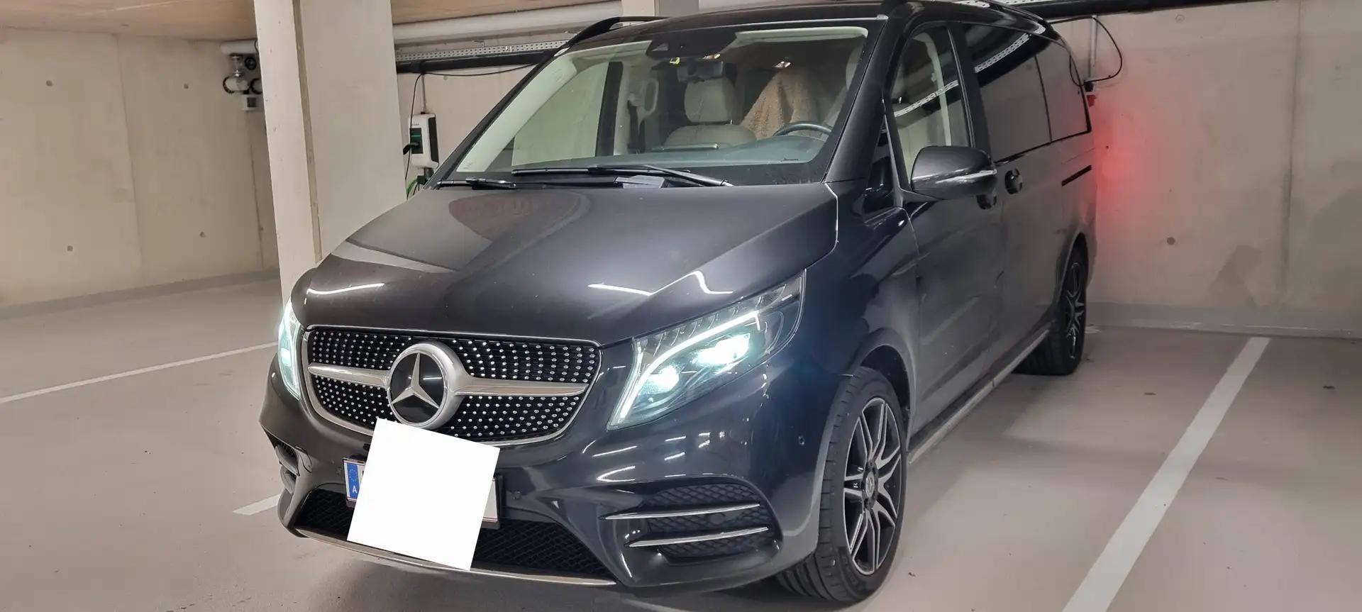 Mercedes-Benz V 300 V 300 d lang 4Matic 9G-TRONIC Edition 2023 Grau - 1