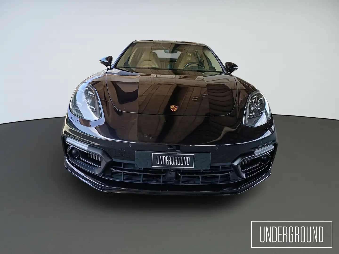 Porsche Panamera Turbo S E-Hybrid Schwarz - 2