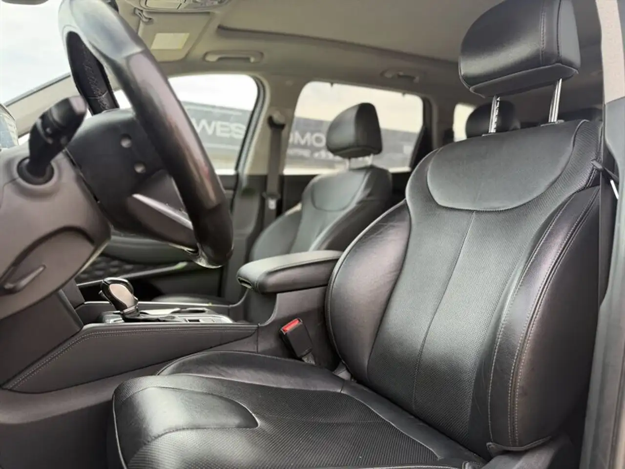 Hyundai SANTA FE снимка Hyundai SANTA FE