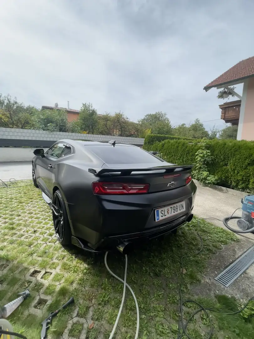 Chevrolet Camaro Coupe, TOP Zustand, FIFTY Anniversary Edition Grau - 1