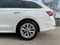 Skoda Octavia Combi 2,0 TDI Style DSG *LED*HEADUP*NAVI* Weiß - thumbnail 9