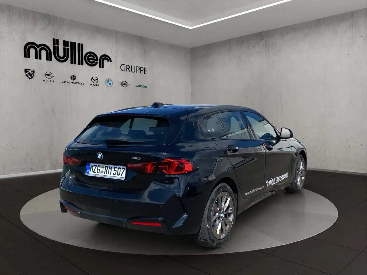 BMW 120 DRIVING PARKING ASSIST SHZ DAB 7
