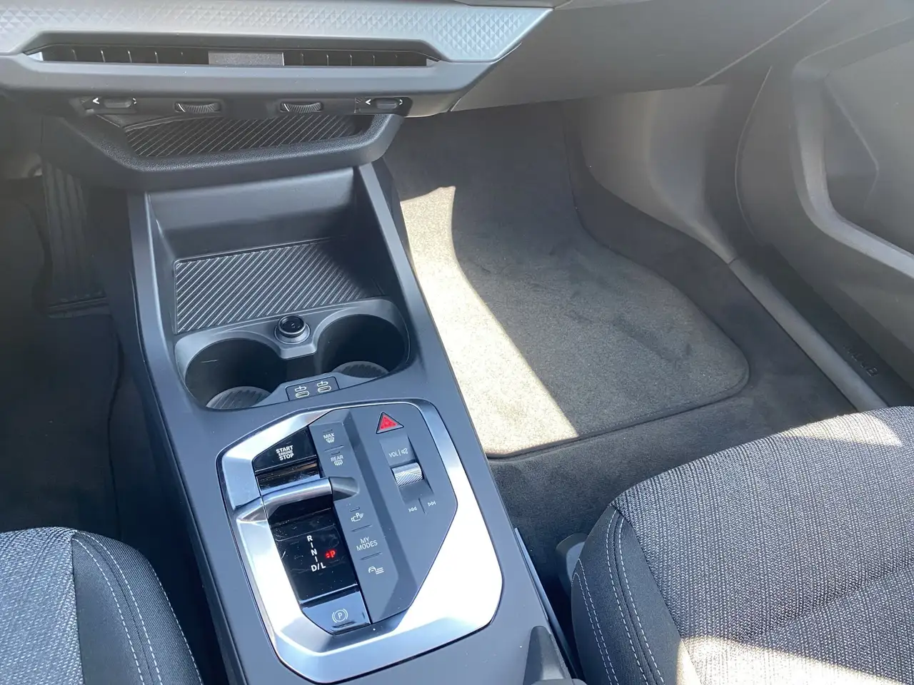 BMW 120 DRIVING PARKING ASSIST SHZ DAB 15