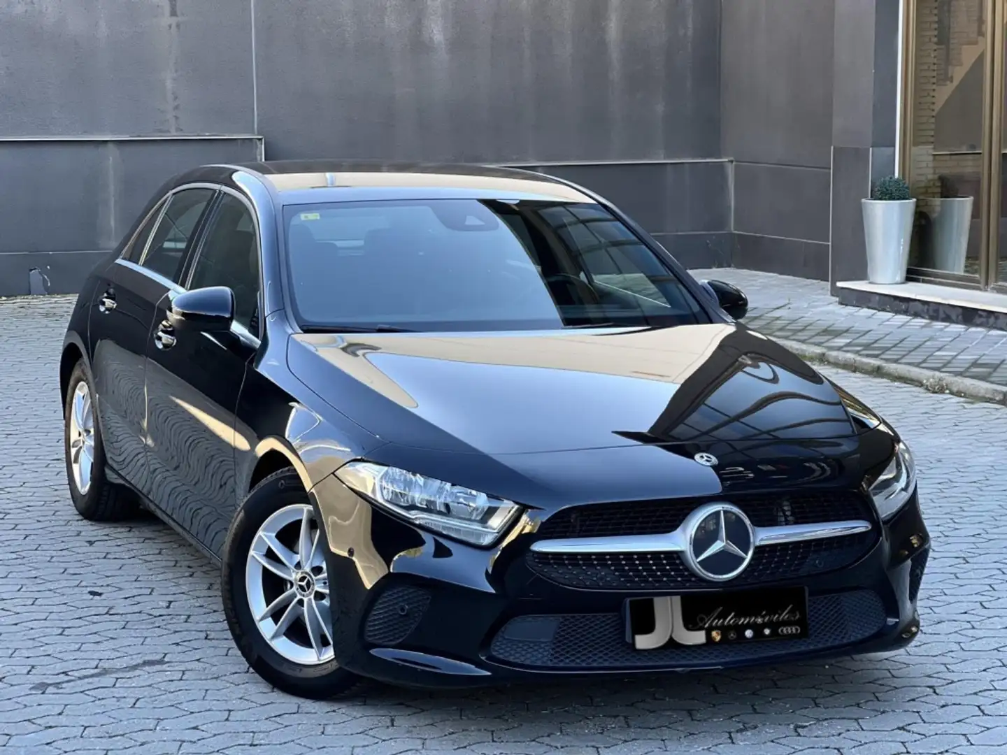 Mercedes-Benz A 180 180d 7G-DCT Negro - 2