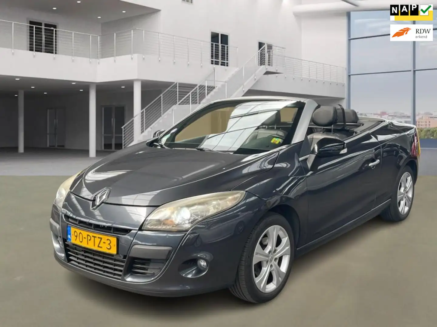 Renault Megane Coupé-Cabriolet 1.4 TCE Dynamique Grau - 1