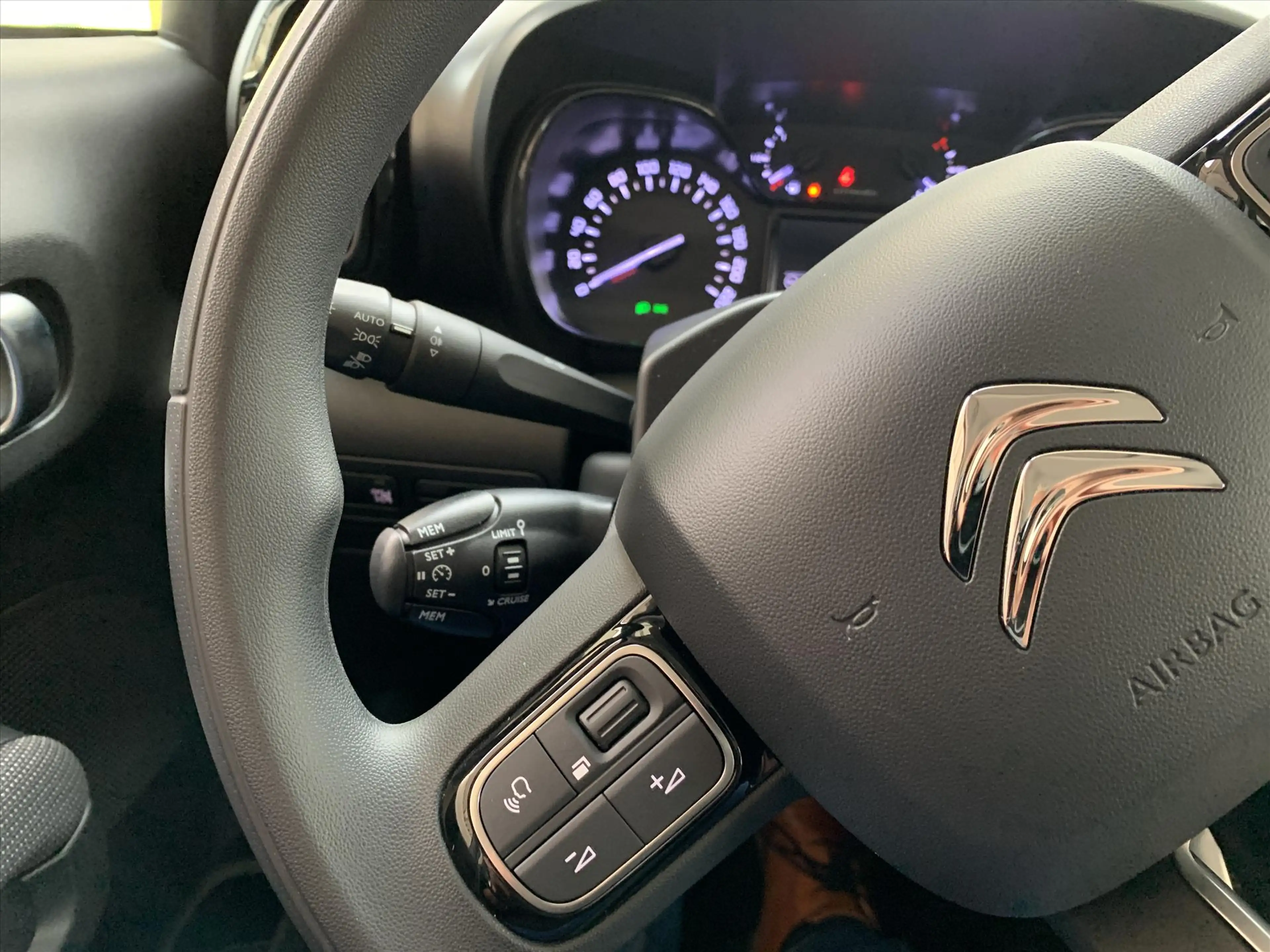 Citroen C3 Aircross 1.2 PureTech 110pk Feel *ECC* — photo 11