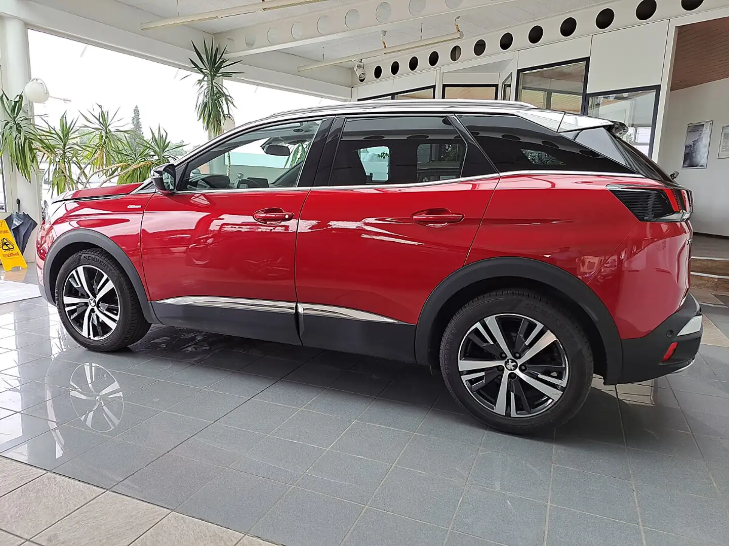 Peugeot 3008 1,5 BlueHDi 130 S&S EAT8 GT Line Aut. Rot - 2