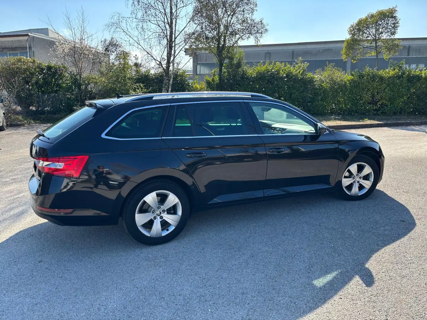 Skoda Superb Superb III 2016 Wagon  1.6 tdi Executive dsg my17 Nero - 2