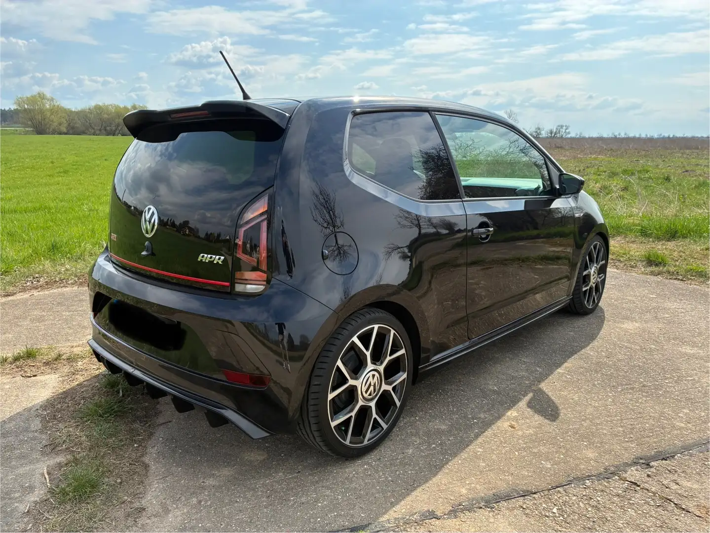 Volkswagen up! GTI LED KW APR Negro - 1