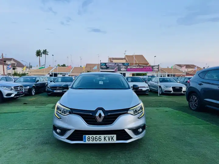 Renault Mégane 2019, foto 8