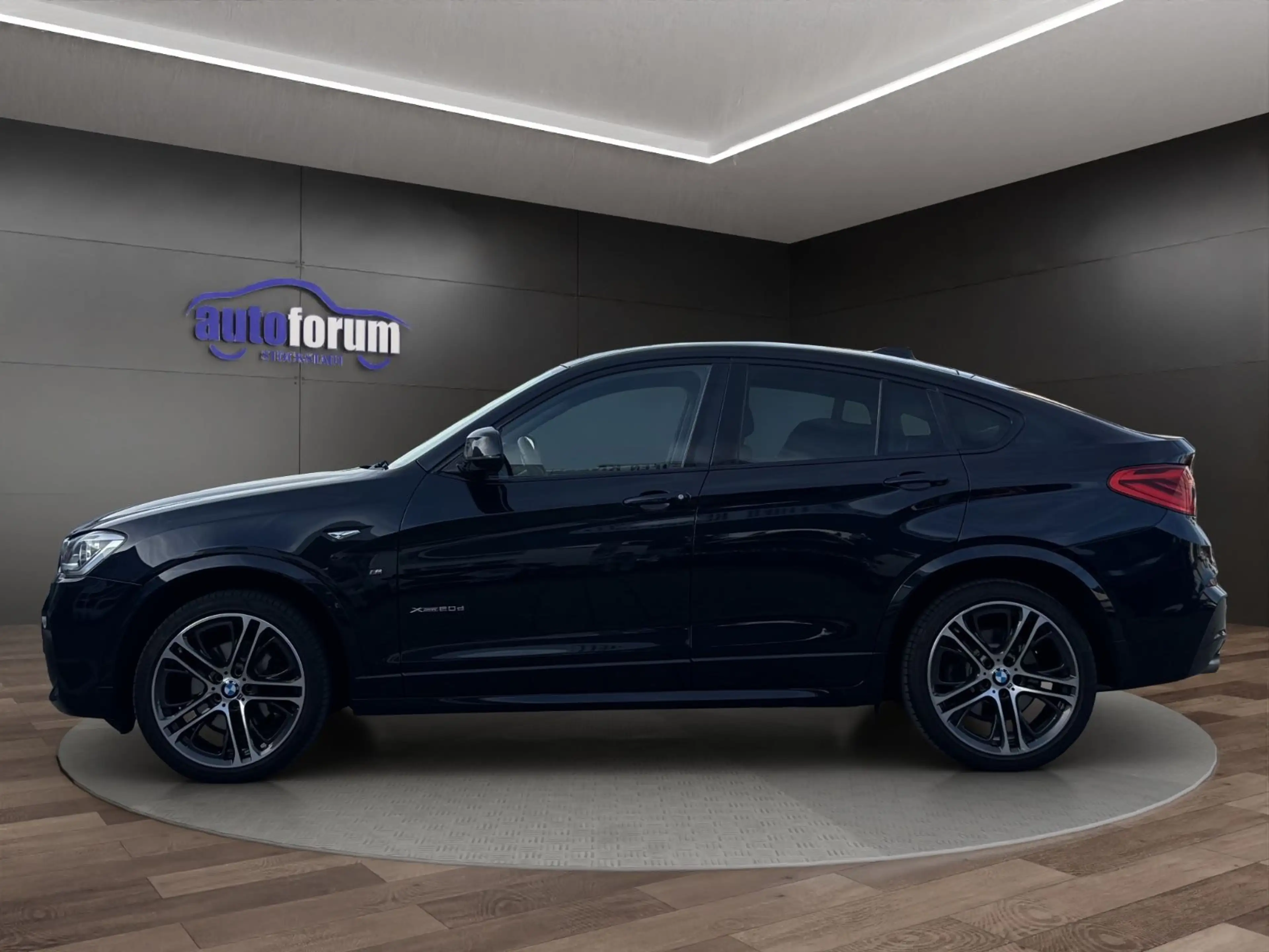 BMW X4 xDrive 20 d M Sport AHK°STANDHZNG°HUD°KAMERA — photo 9