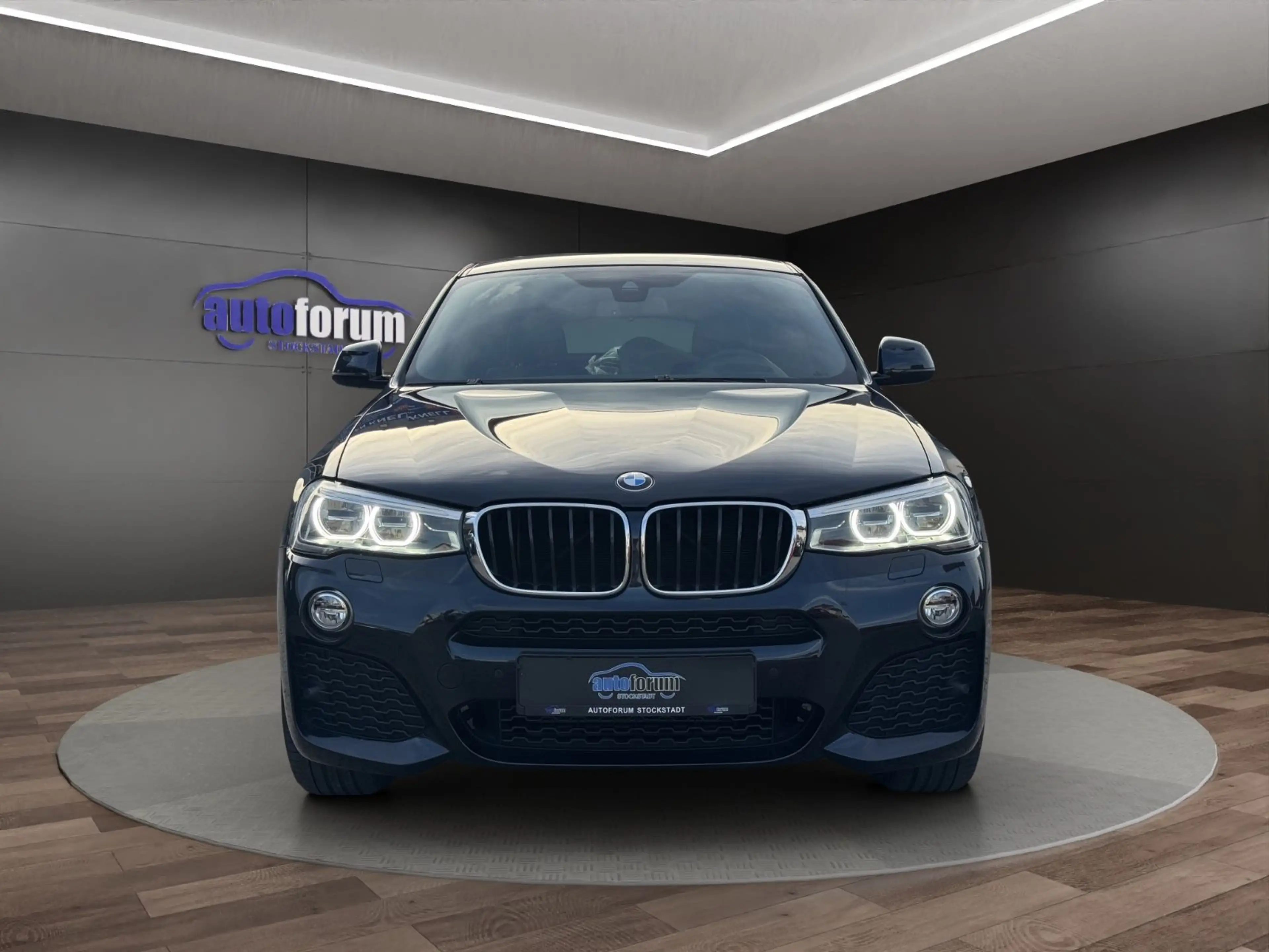 BMW X4 xDrive 20 d M Sport AHK°STANDHZNG°HUD°KAMERA — photo 2