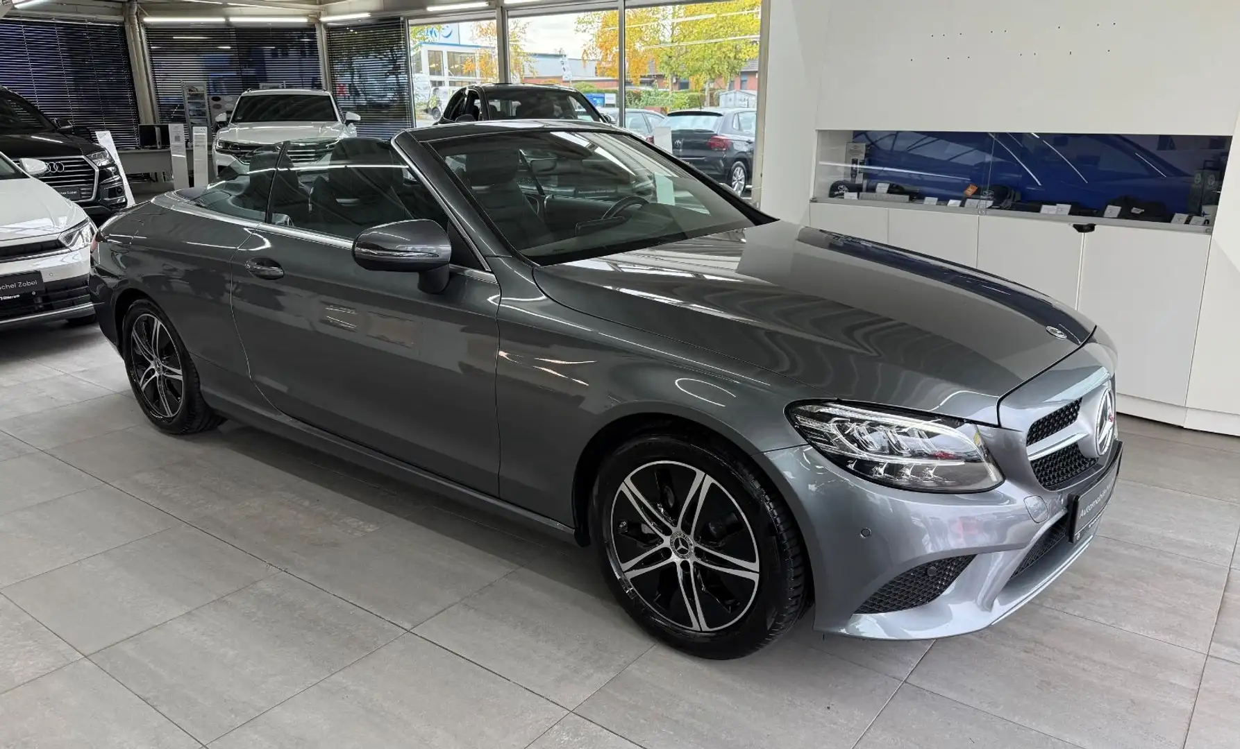 Mercedes-Benz C 180 C180*Cabrio*Sport*Navi*Leder*Kamera*Alu*Sitzh* Grau - 1
