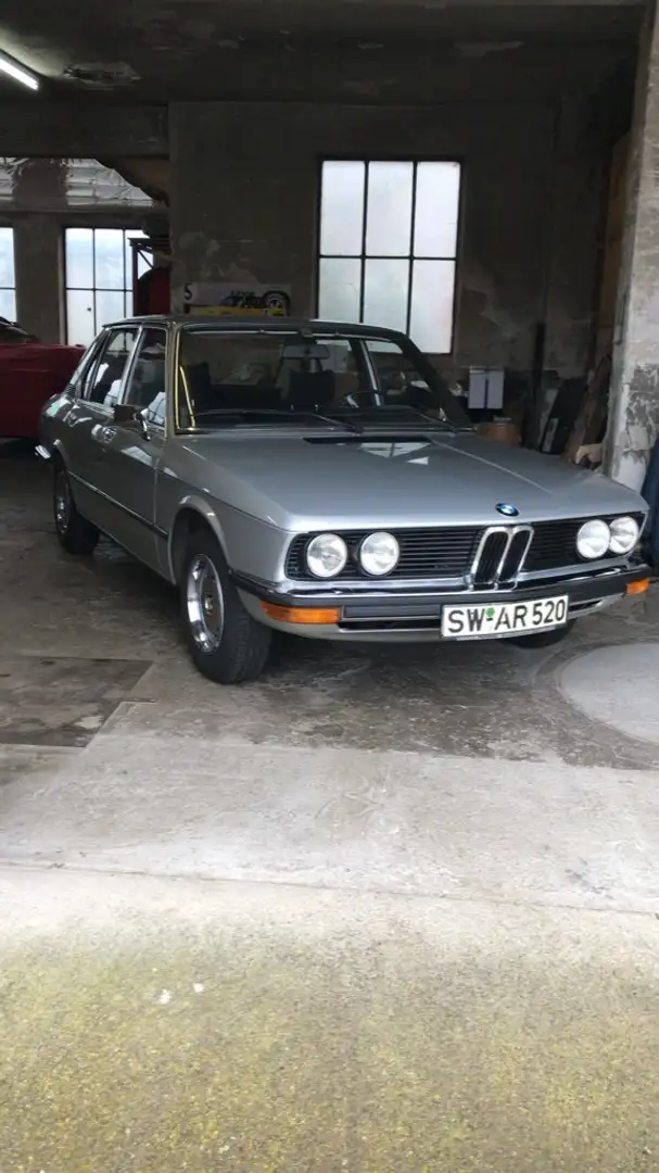 BMW 520 E12 520 Automatik - H Kennzeichen - BJ76 Argintiu - 2