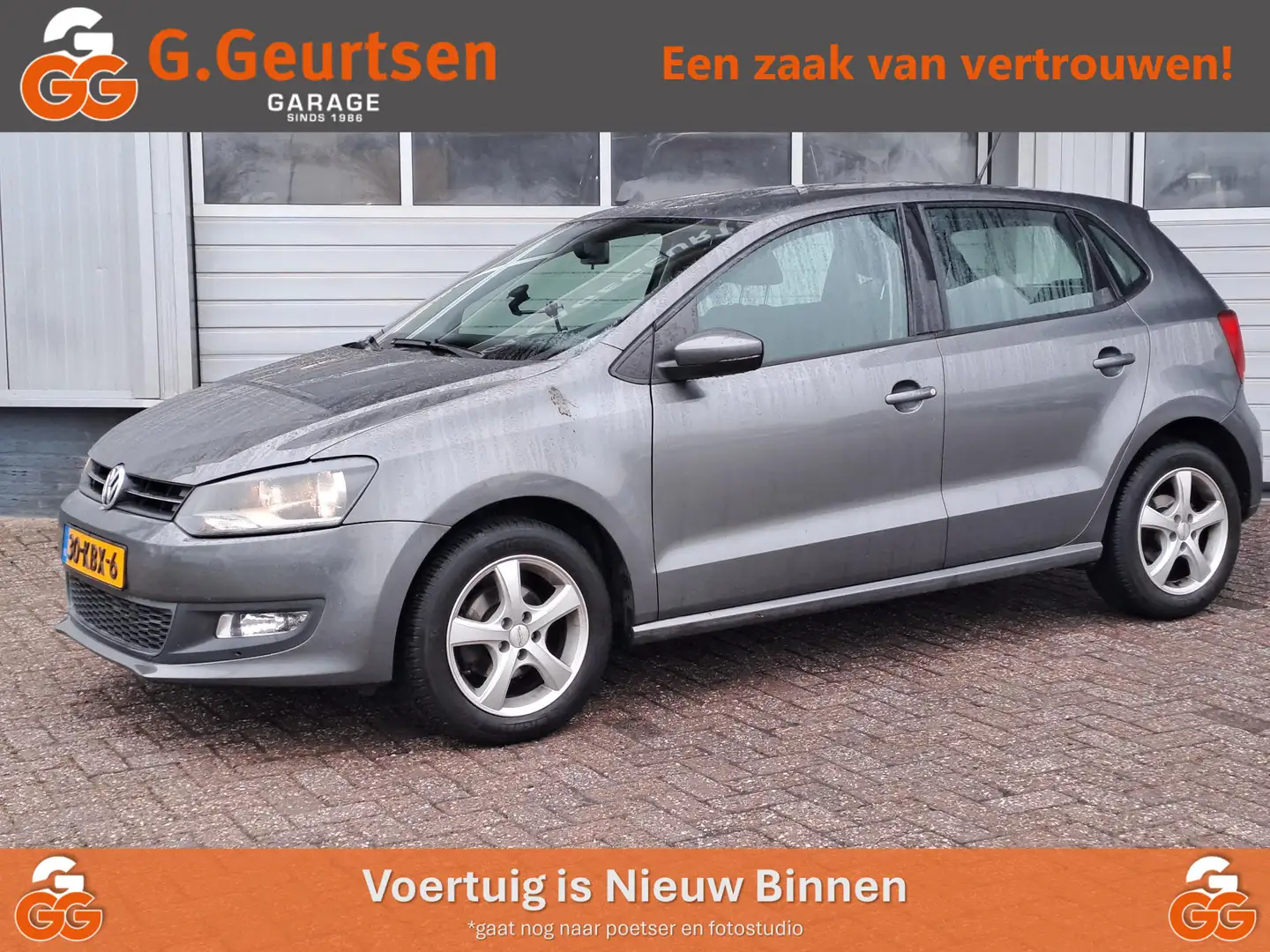Volkswagen Polo 1.4-16V Comfortline Gris - 1