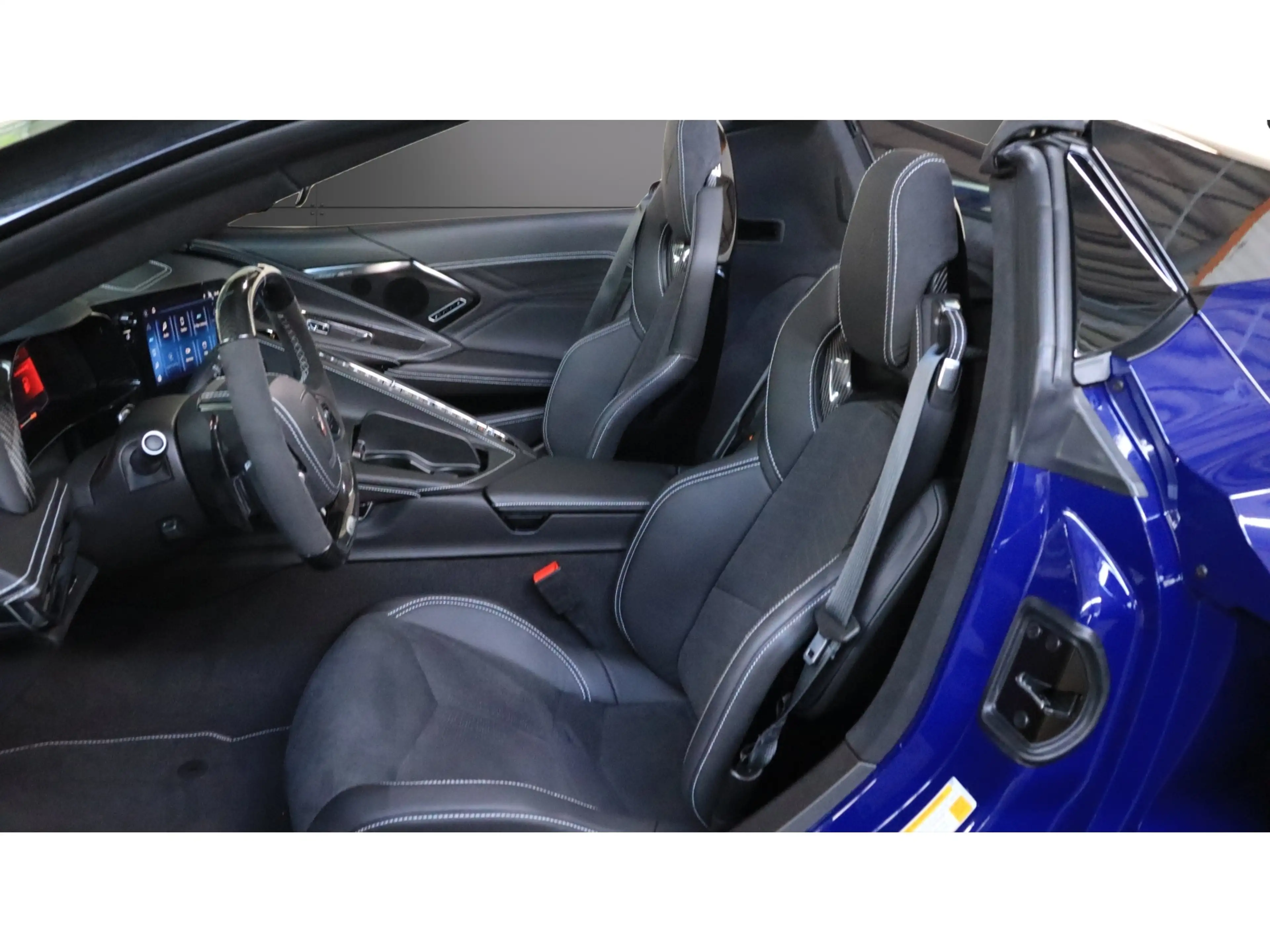 Corvette C8 E-Ray Covertible 3LZ — photo 15