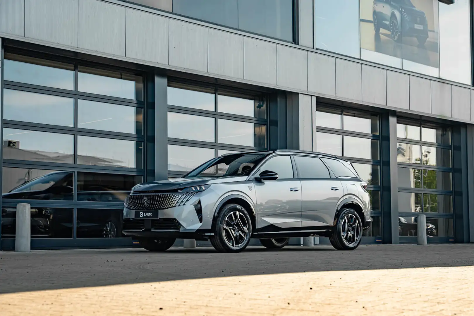 Peugeot 5008 GT | Warmtepomp I Pano | 7-zit | 360° Camera | ... Szürke - 2