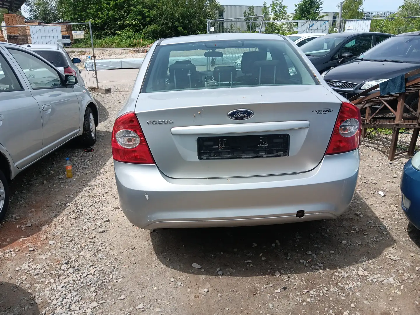 Ford Focus 1.6 16V Aut. Ghia Plateado - 1