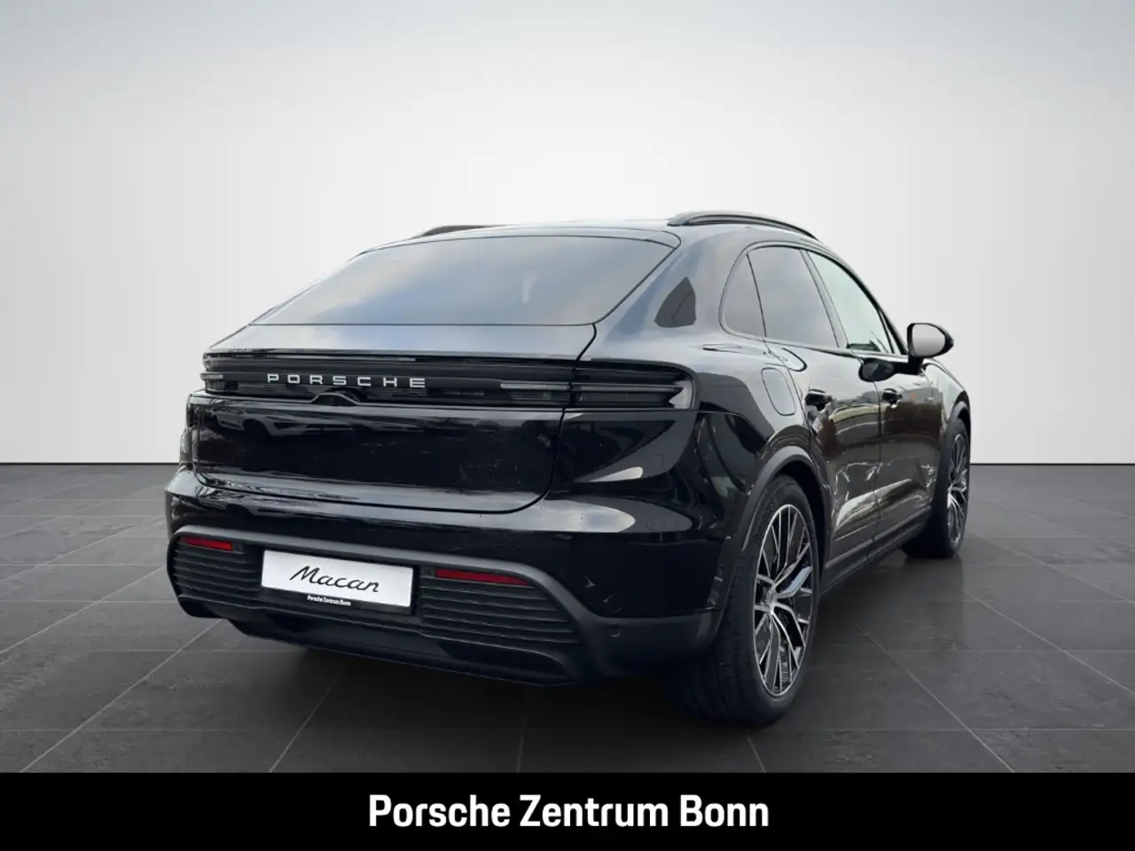 Porsche Macan 4 LED-Matrix Abstandstempomat Luftfederung 5