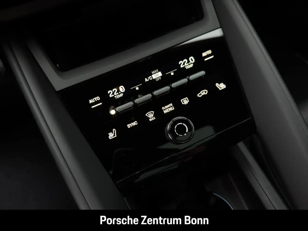 Porsche Macan 4 LED-Matrix Abstandstempomat Luftfederung 15