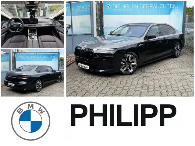 Bmw i7 M70 xDrive M Permance Two Tone B&W TV Lounge