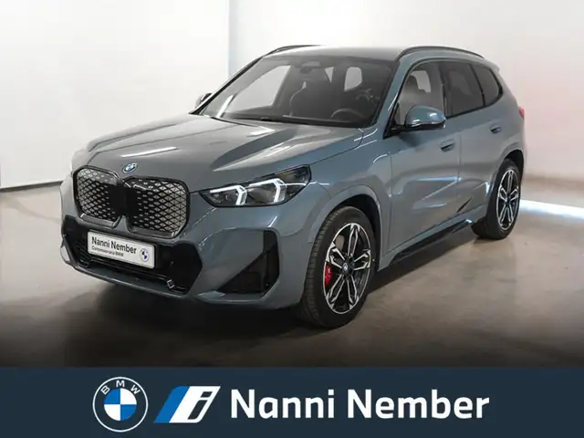 BMW iX1