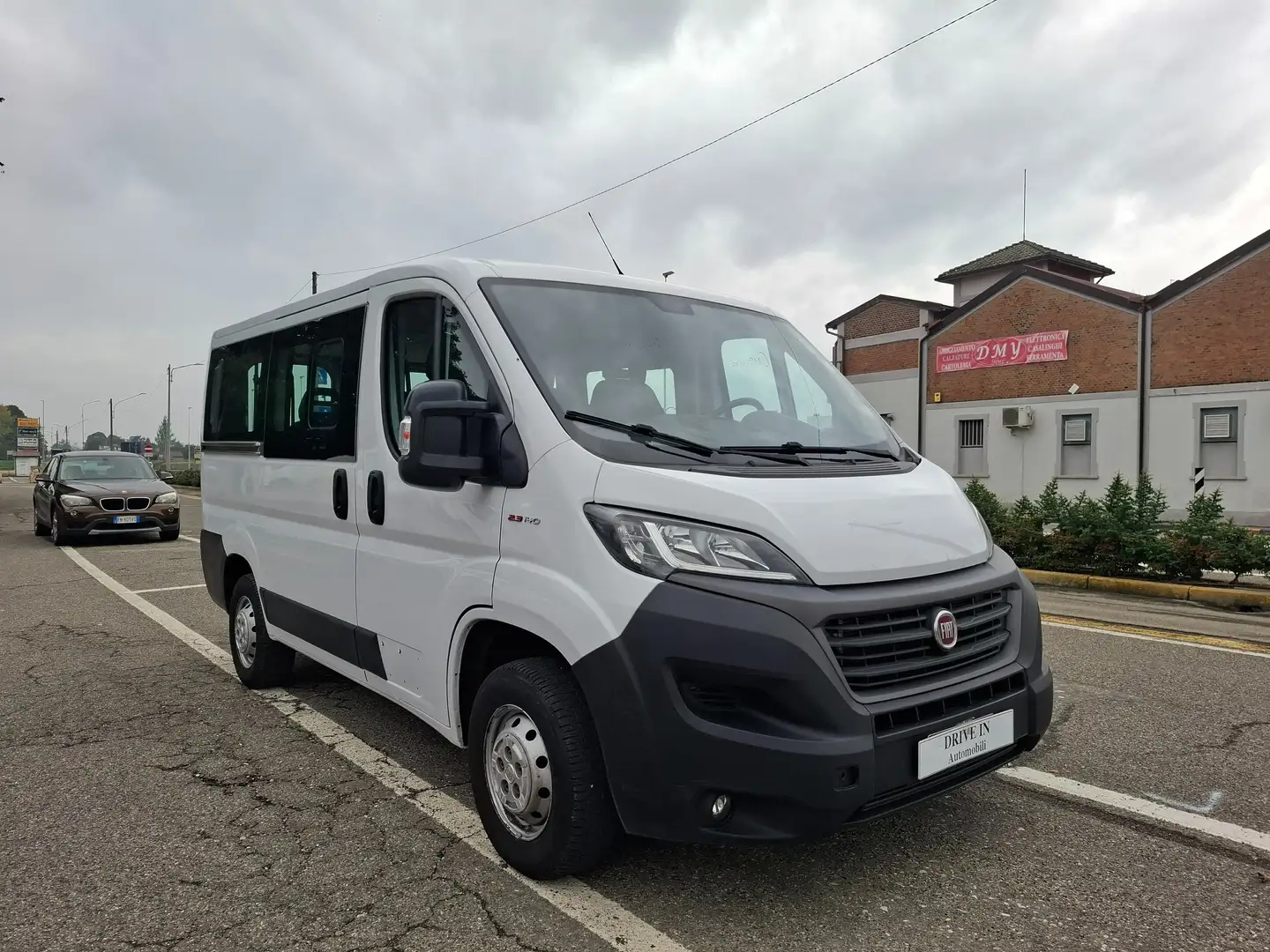 Fiat Ducato 9 POSTI DUCATO 30 CH1 2.3MJT 140CV E6D-temp Bílá - 1