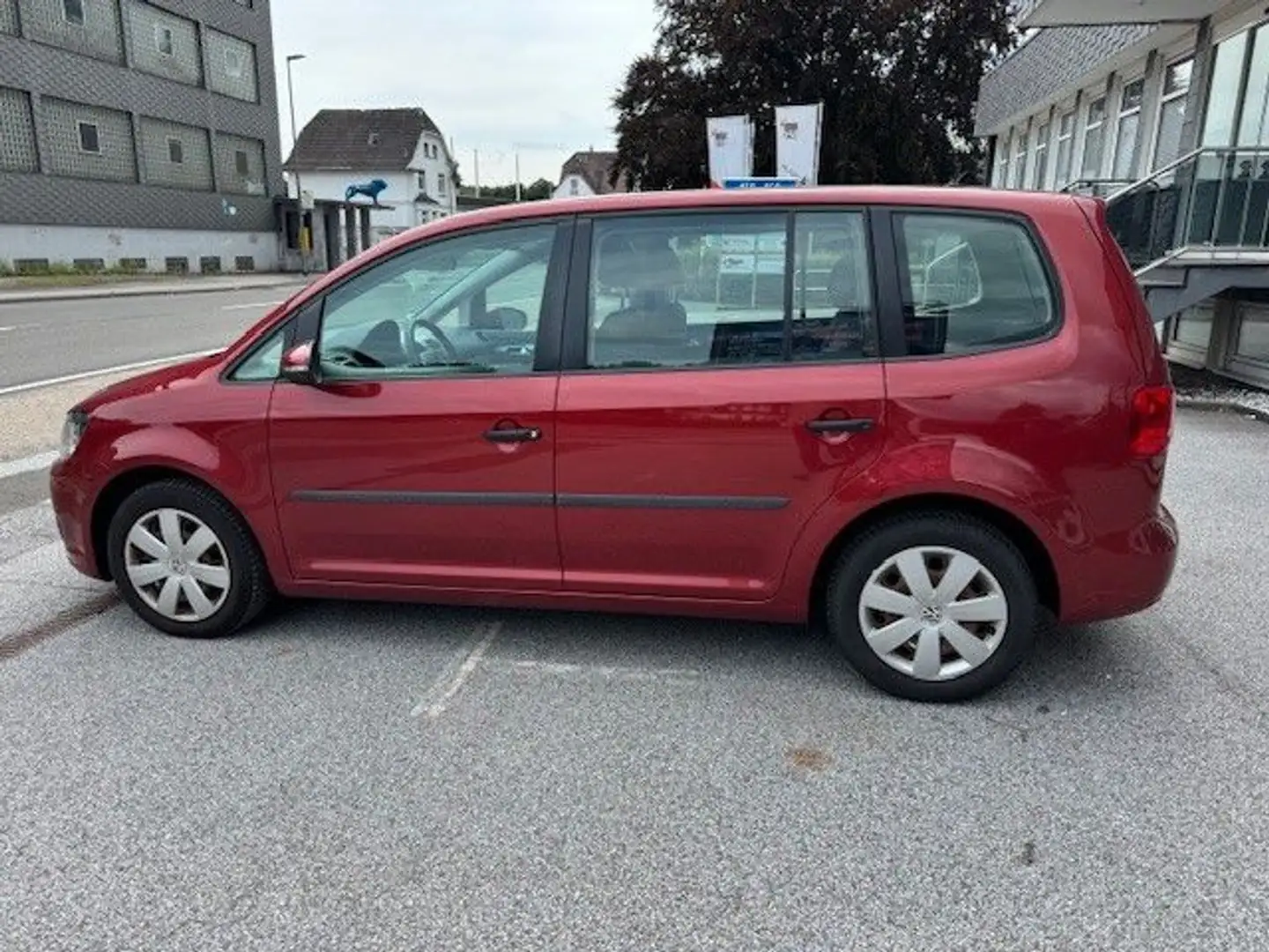 Volkswagen Touran Trendline Rot - 2