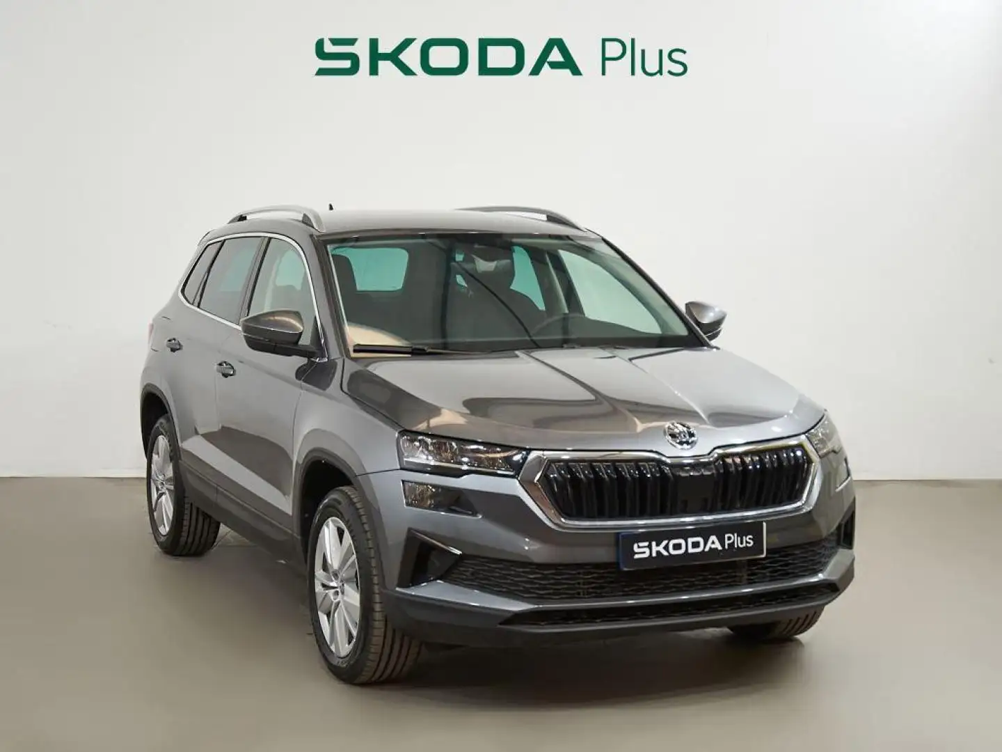 Skoda Karoq 1.5 TSI Selection ACT DSG Gris - 1
