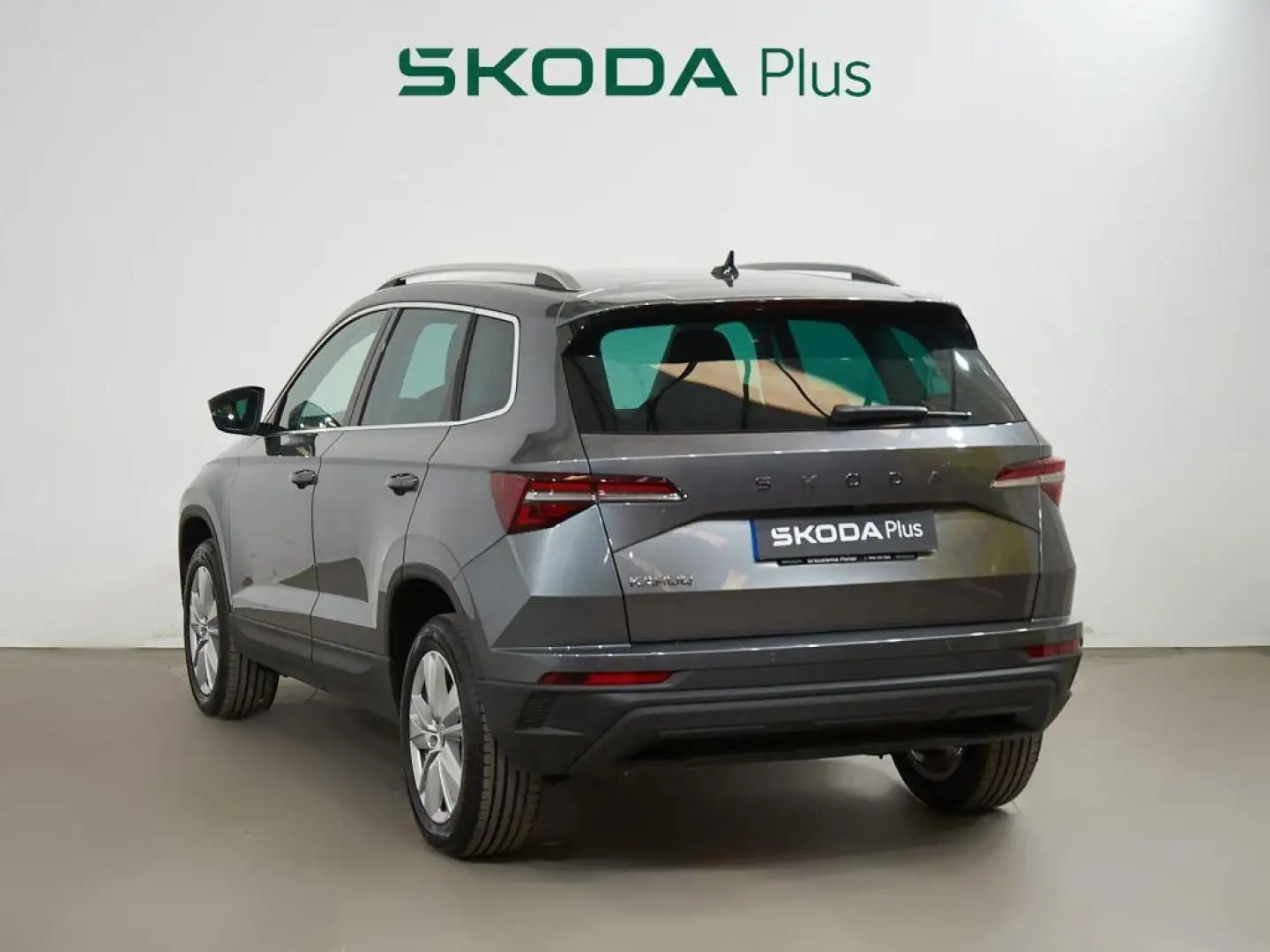 Skoda Karoq 1.5 TSI Selection ACT DSG Gris - 2