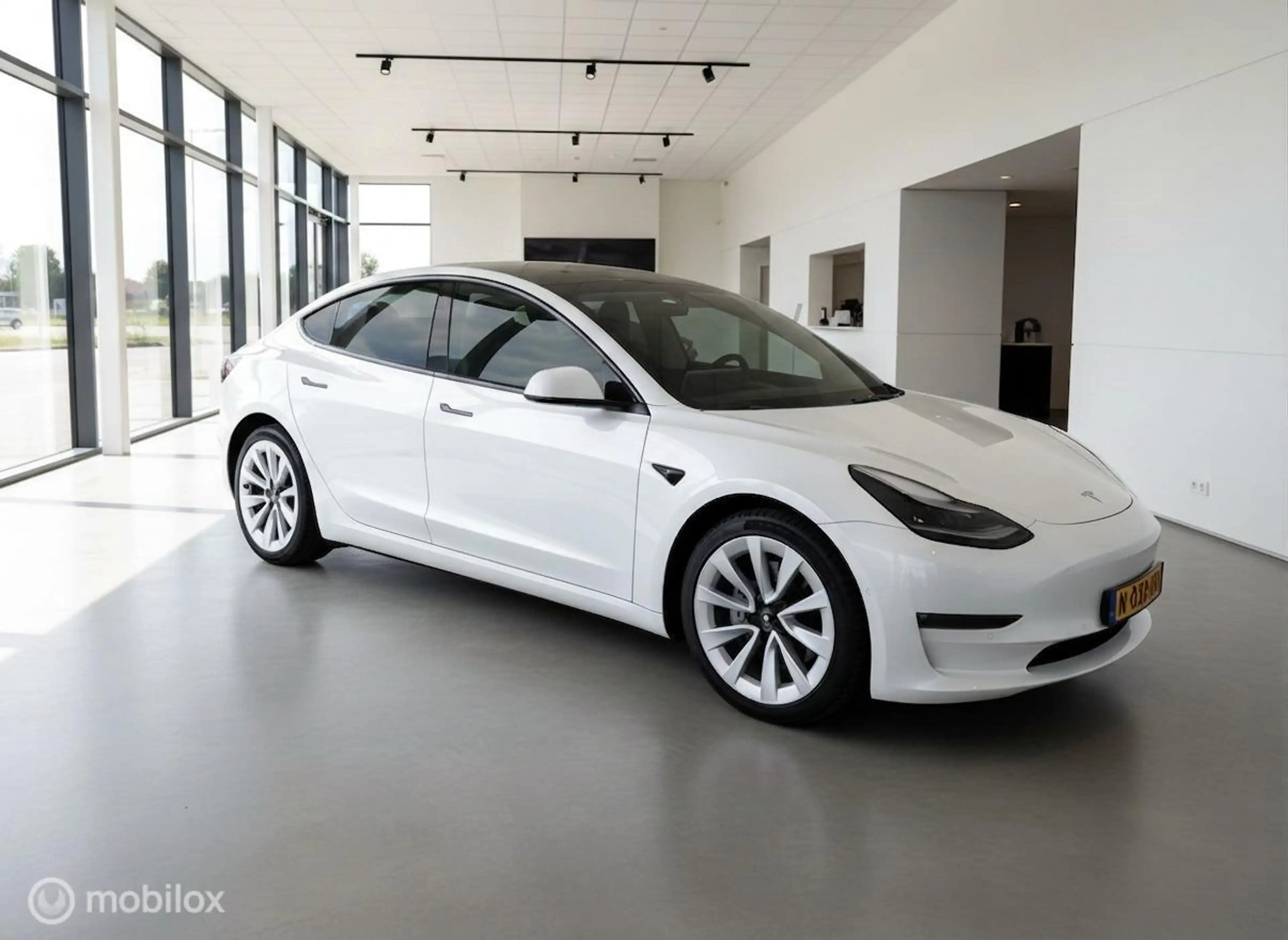 Tesla Model 3 Long Range AWD 75 kWh | SOH 91% MOBA | Facelift | — photo 11