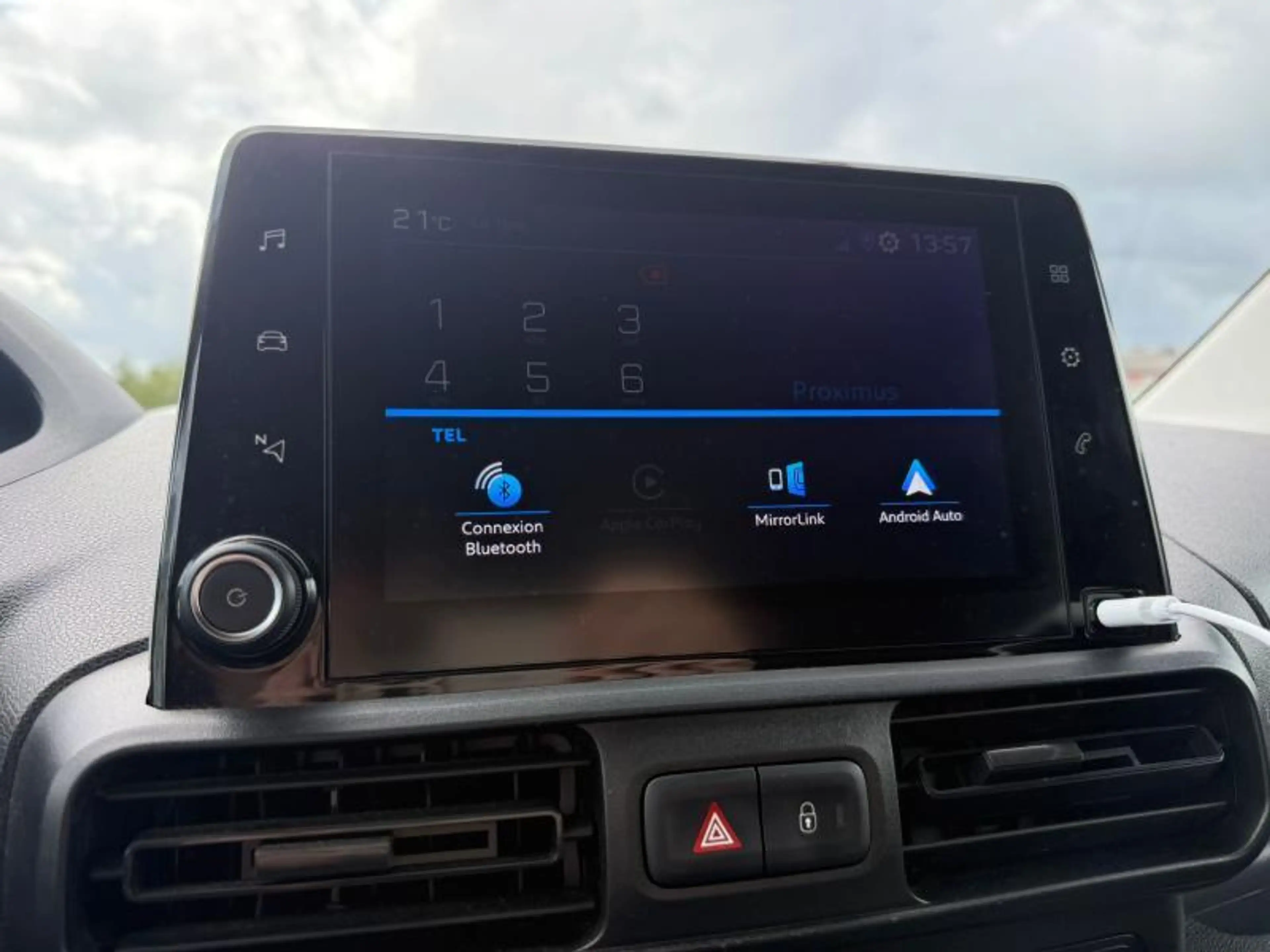 Peugeot Partner Light Standard Premium — photo 13