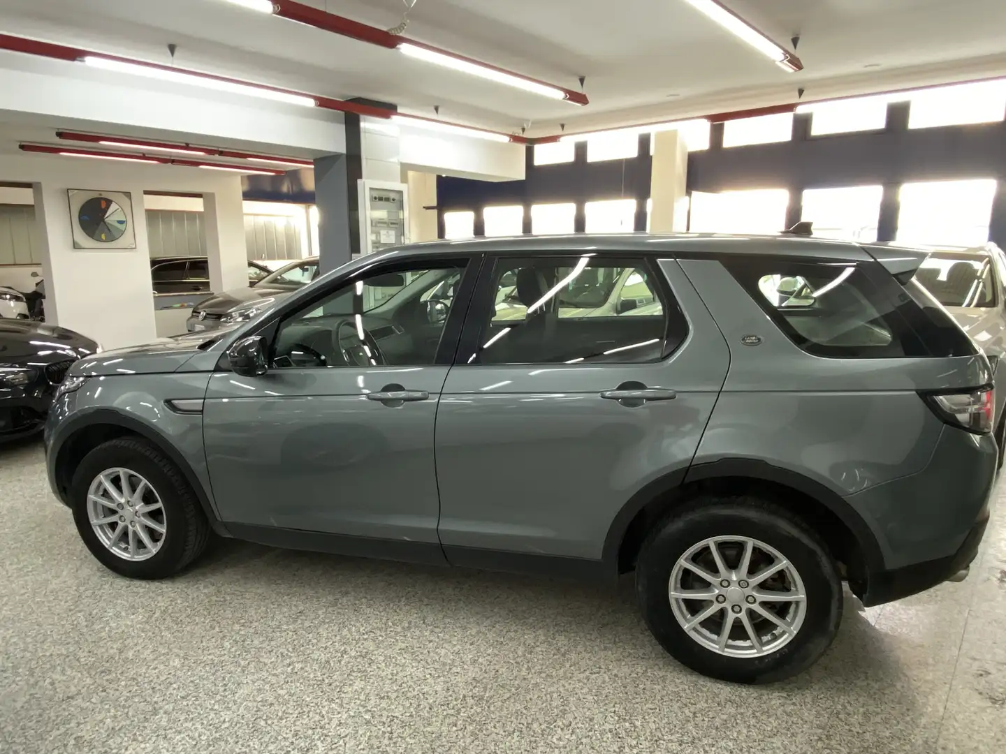 Land Rover Discovery Sport 2.0 td4 SE awd 150cv Gris - 2