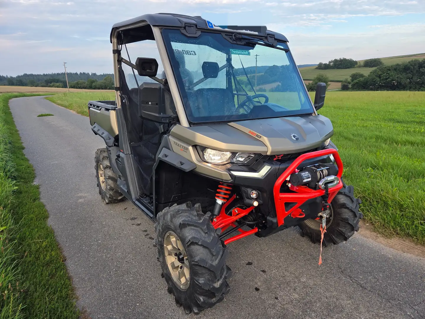 Can-Am Traxter HD10 XMR Negru - 2