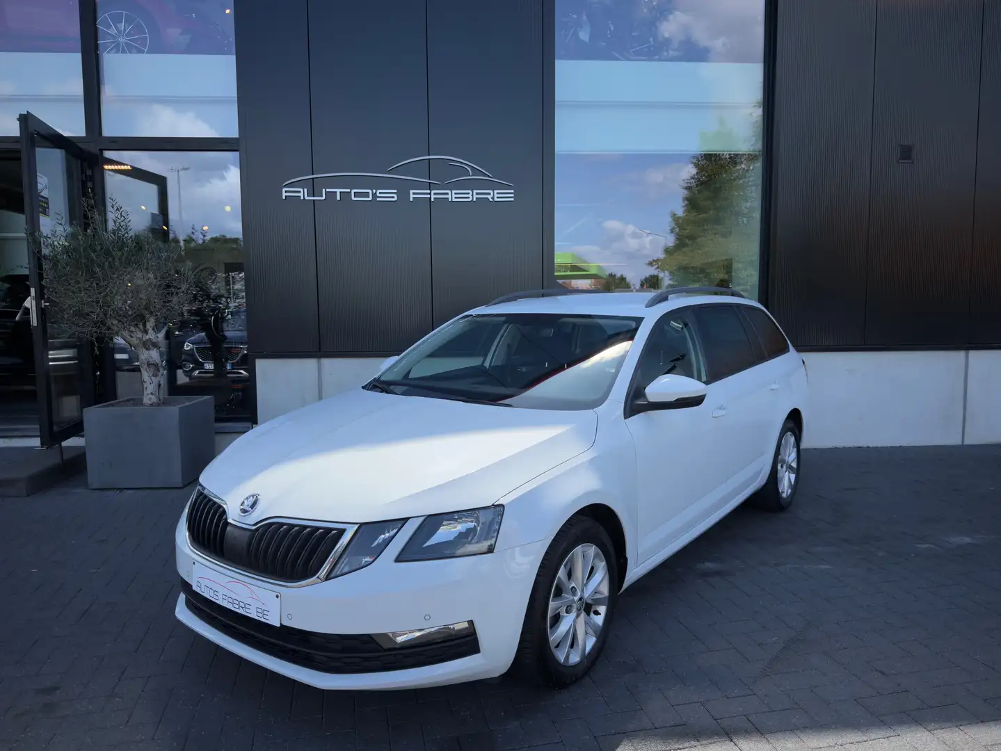 Skoda Octavia Combi 1.5 TSI G-TEC DSG Ambition 88000km Wit - 1